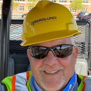 Meet your Posher, Chuck